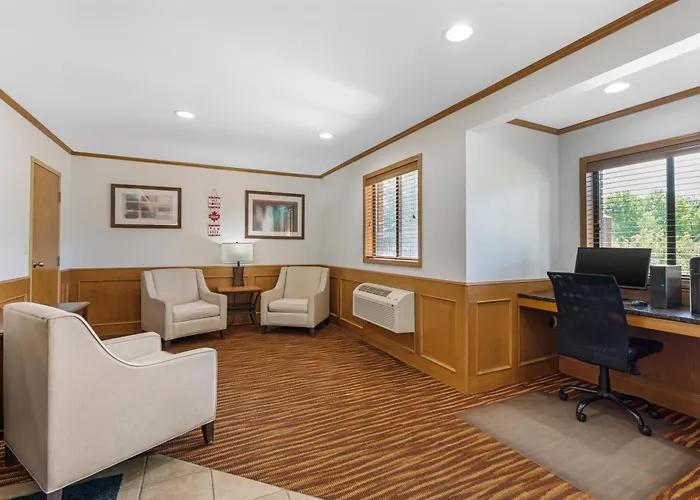 Surestay Plus Hotel By Best Western Salmon Arm
